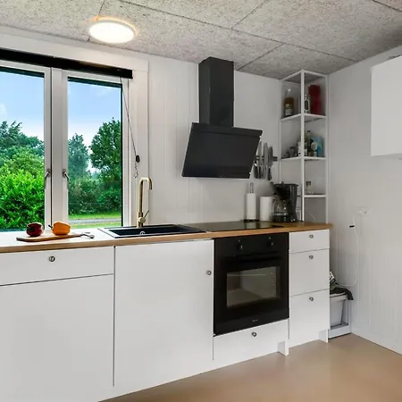 Holiday home Elisa - 600m From The Sea By Interhome