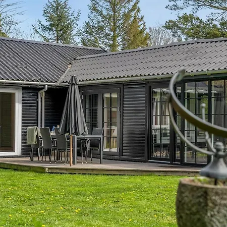 Elisa - 600m From The Sea By Interhome Feriehus Hals